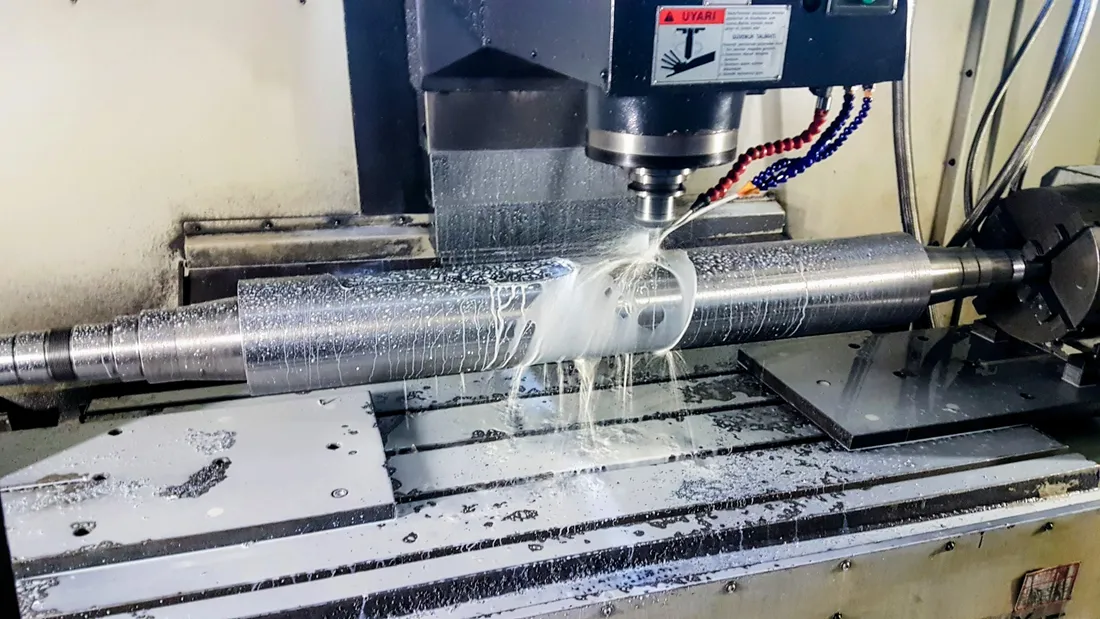Atölye 111'de JUARISTI 5 eksen CNC tezgahı